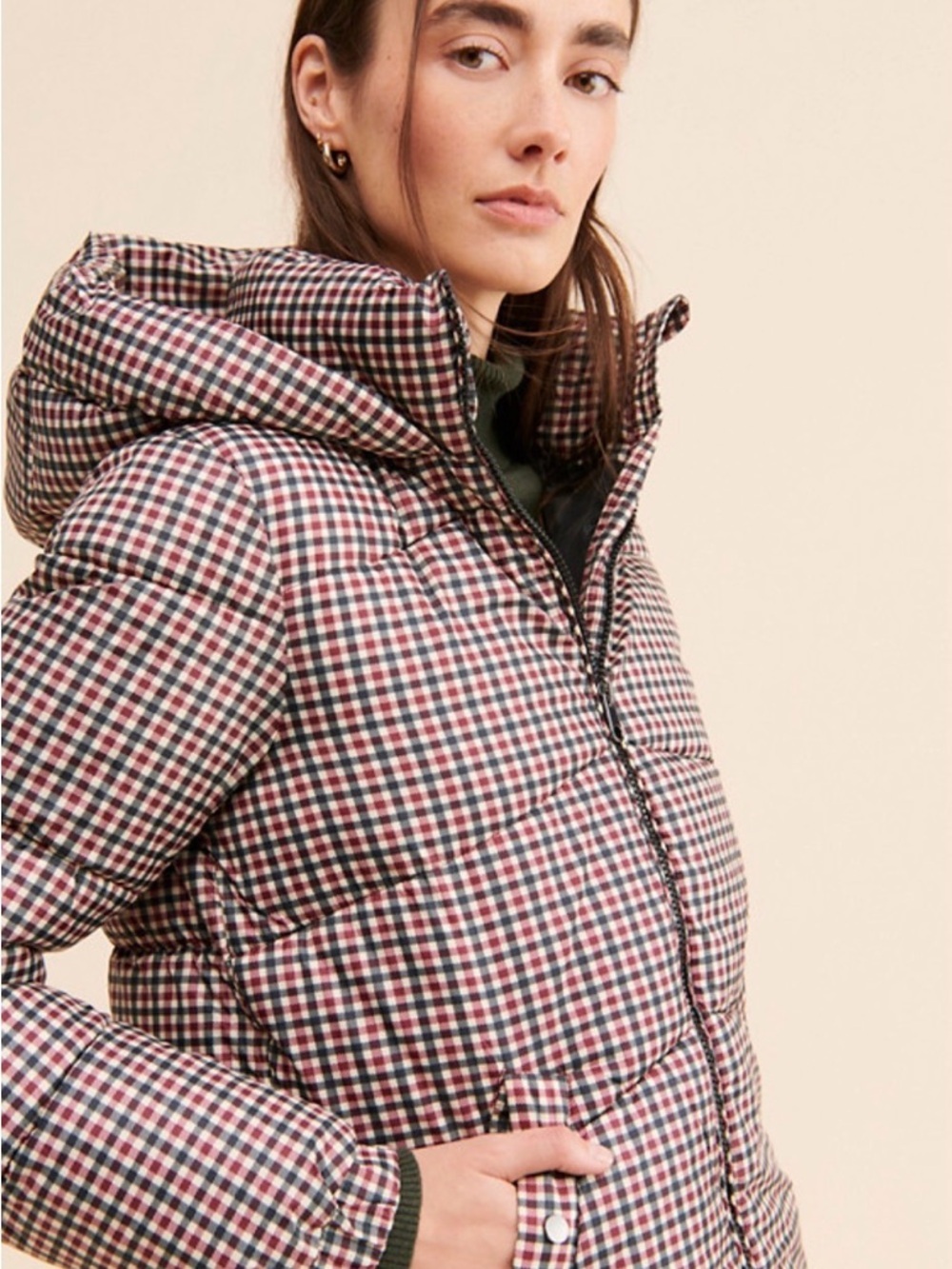 Vero Moda Black, White and Red Houndstooth Quilted Puffer Jacket - Picture 2 of 12